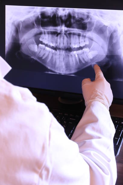 Best Cracked Tooth Emergency Dentist  in Goodyear, AZ
